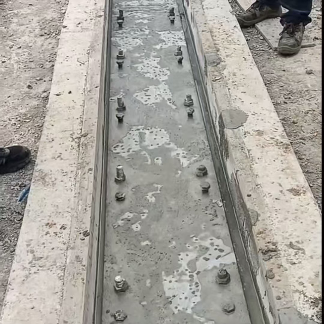 铁西港口码头起重机龙门吊重型机械设备稳固用早强快凝轨道胶泥
